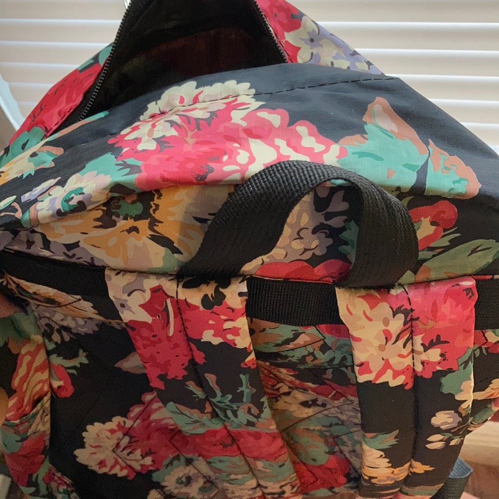Y&R backpack - Picture 5 of 5